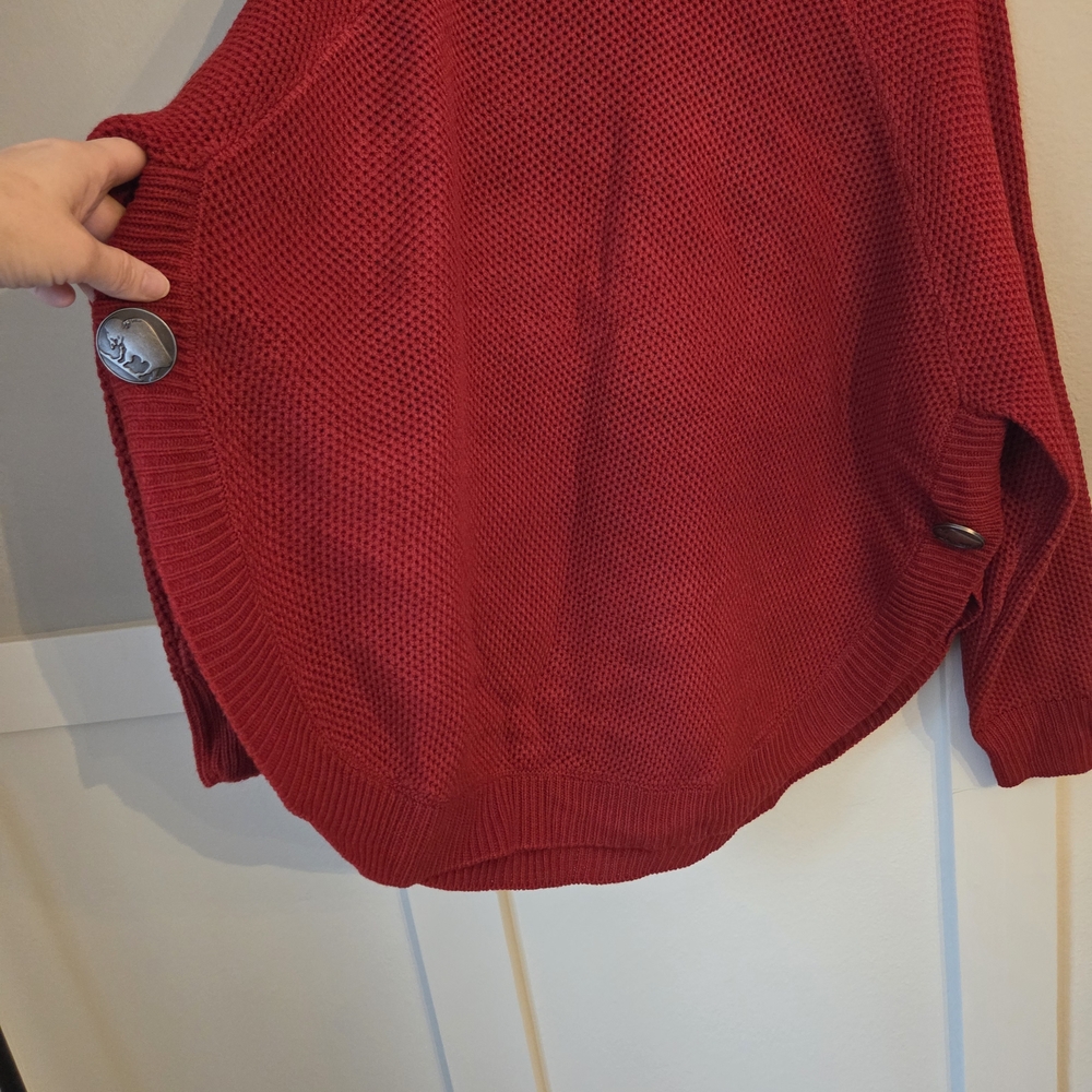 Cotton & Rye Red Acrylic Knit Round High Low Hem Sweater With Button Accents XL - Picture 4 of 9